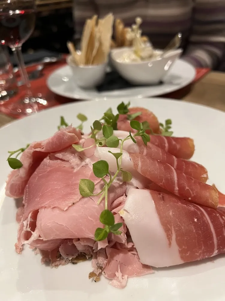 Duo de Jambon Blanc Truffé Et Noir de Bigorre